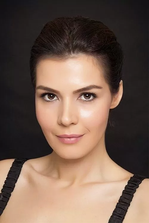 Hatice Şendil Oyuncu Profil Görseli