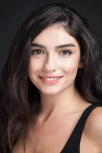 Hazal Ergüçlü Oyuncu Profil Görseli